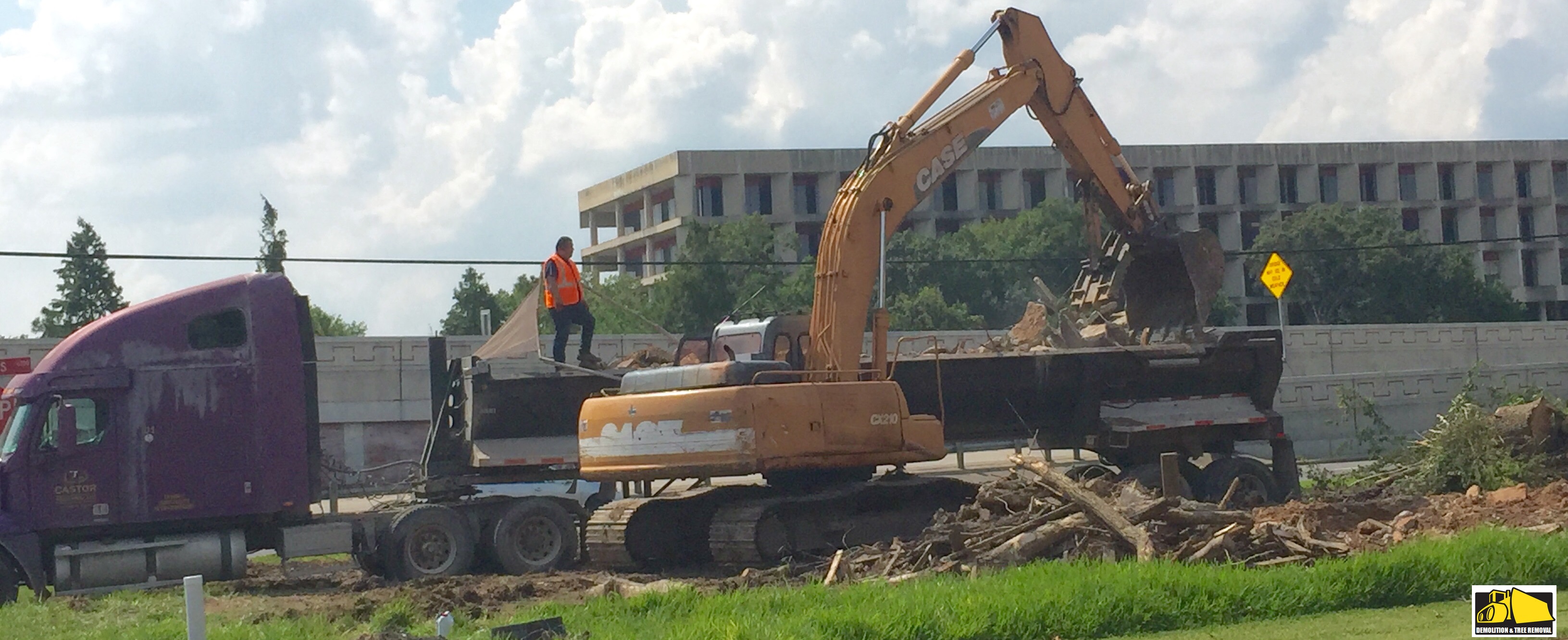 DEMOLITION COMPANY HOUSTON - LOT CLEARING SERVICES HOUSTON - Houston Tree & Demolition Services